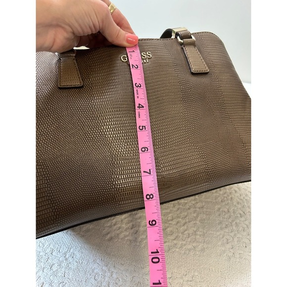 GUESS‎ Satchel Purse Brown Lizard Embossed Faux Leather Top Handle Bag - Picture 14 of 16